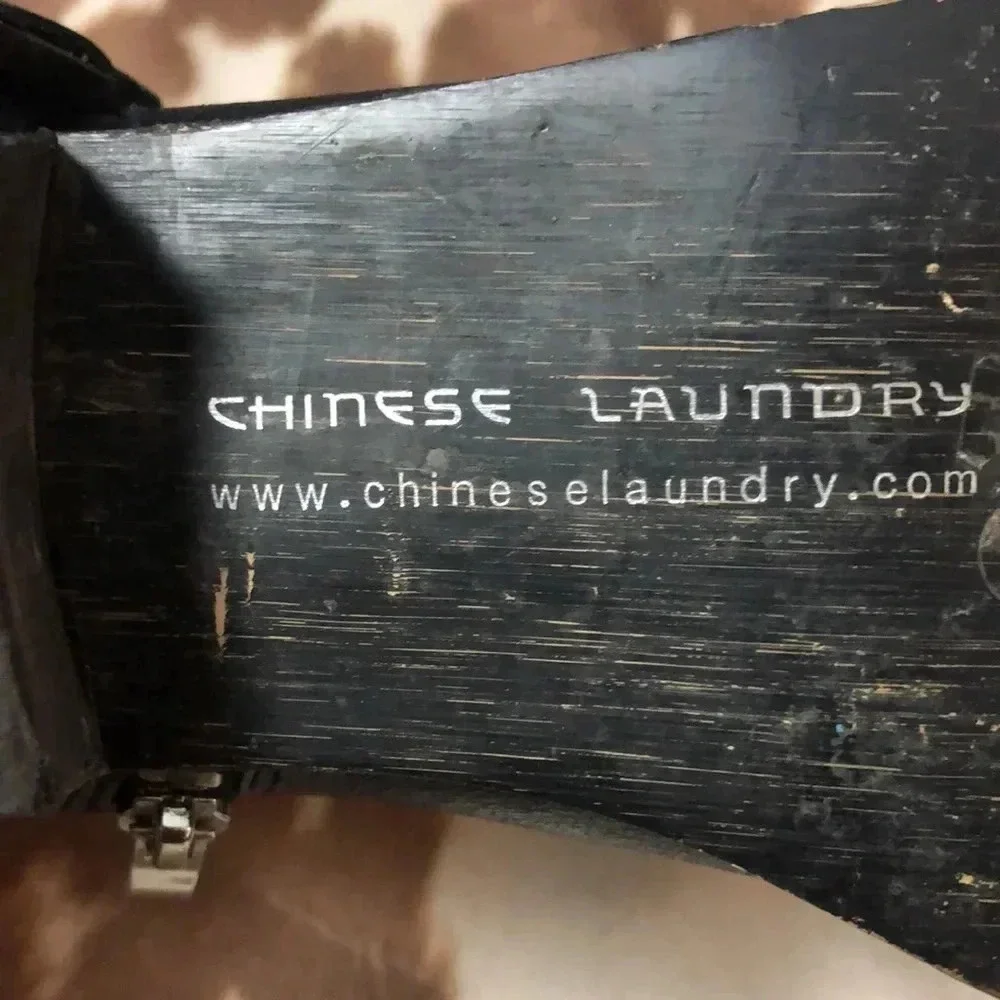Black Chinese Laundry Booties‎ 6.5